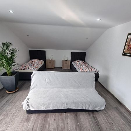 Workershome - Business Apartments - Monteurwohnungen Вертгейм Номер фото
