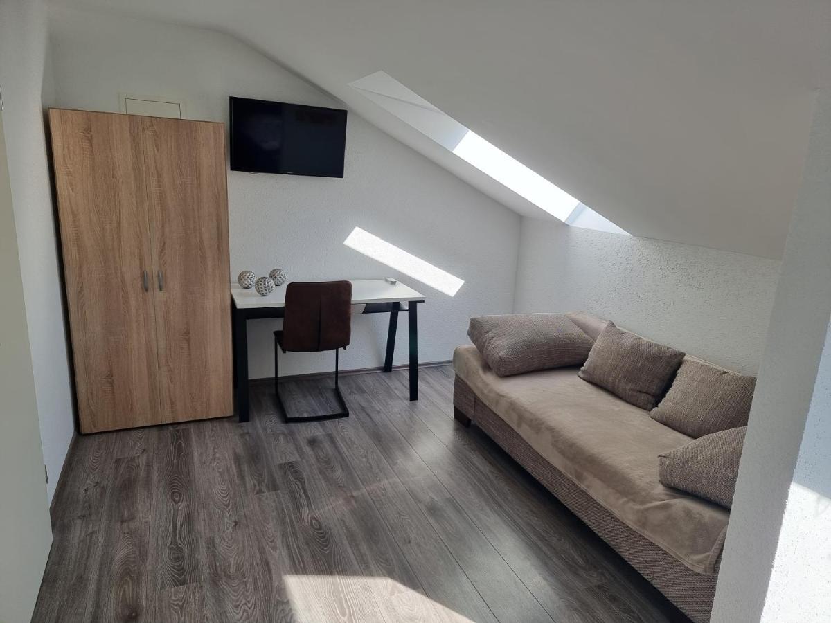 Workershome - Business Apartments - Monteurwohnungen Вертгейм Экстерьер фото