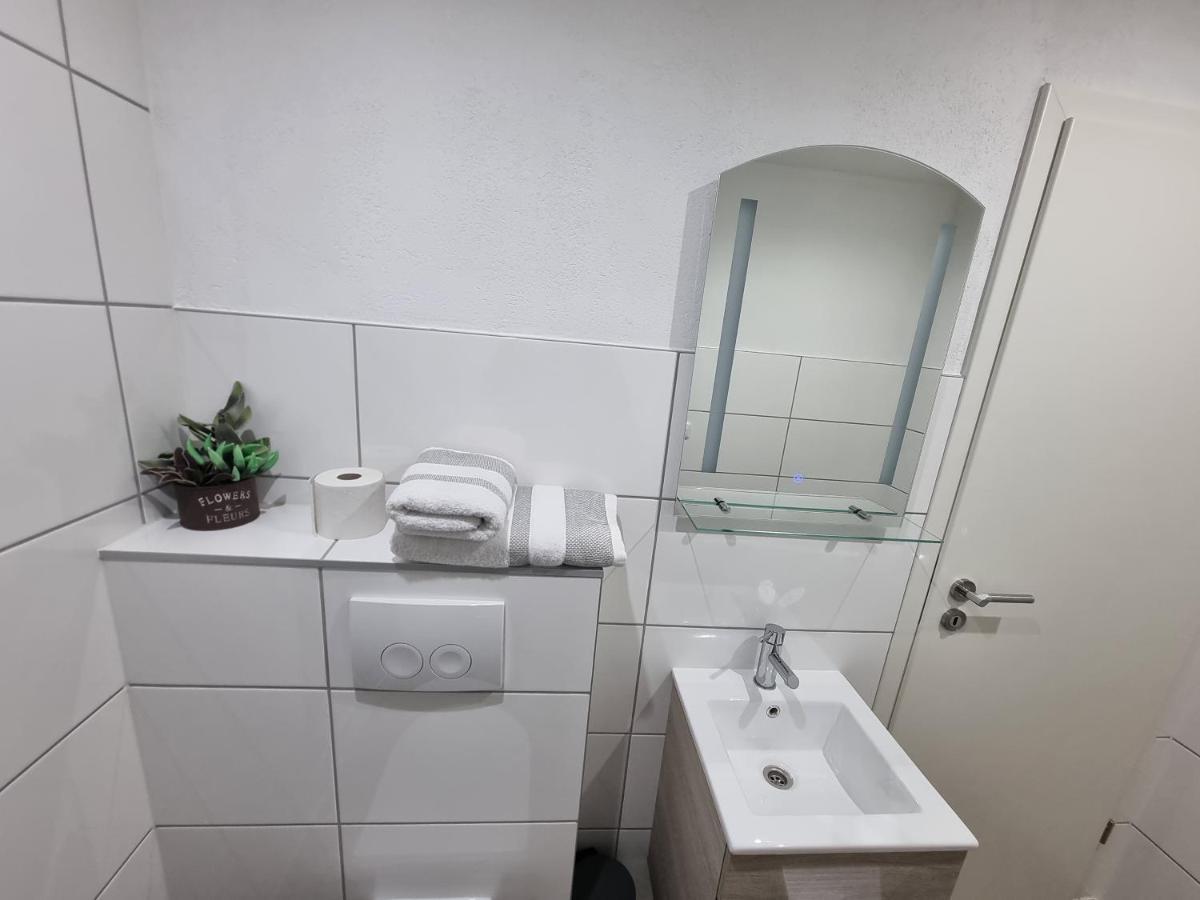 Workershome - Business Apartments - Monteurwohnungen Вертгейм Экстерьер фото